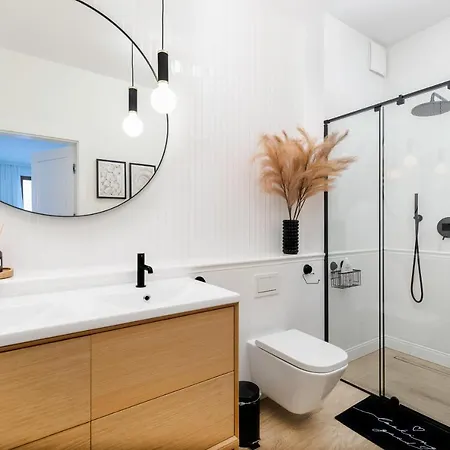 Marine Nadmorski Dwor Apartment *